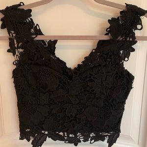 LF gorgeous crop top lace black beautiful lace detailing